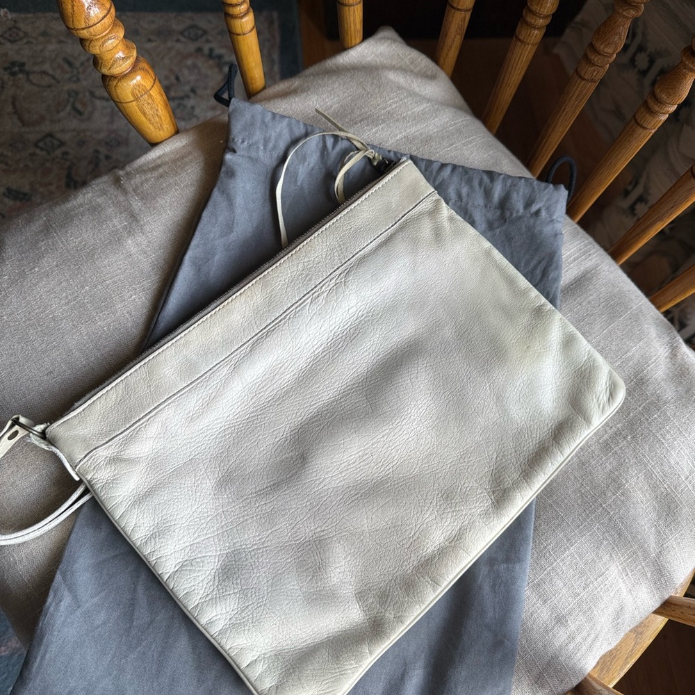 BALENCIAGA 2004/05 City/First Moto Flat Case Clutch w/Strap in White - Picture 15 of 16